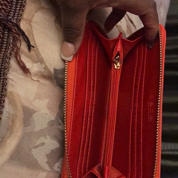 BeBe Wallet - Picture 3 of 3